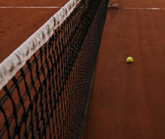 Foto von cottonbro studio: https://www.pexels.com/de-de/foto/gelb-sport-ball-tennis-5740526/
